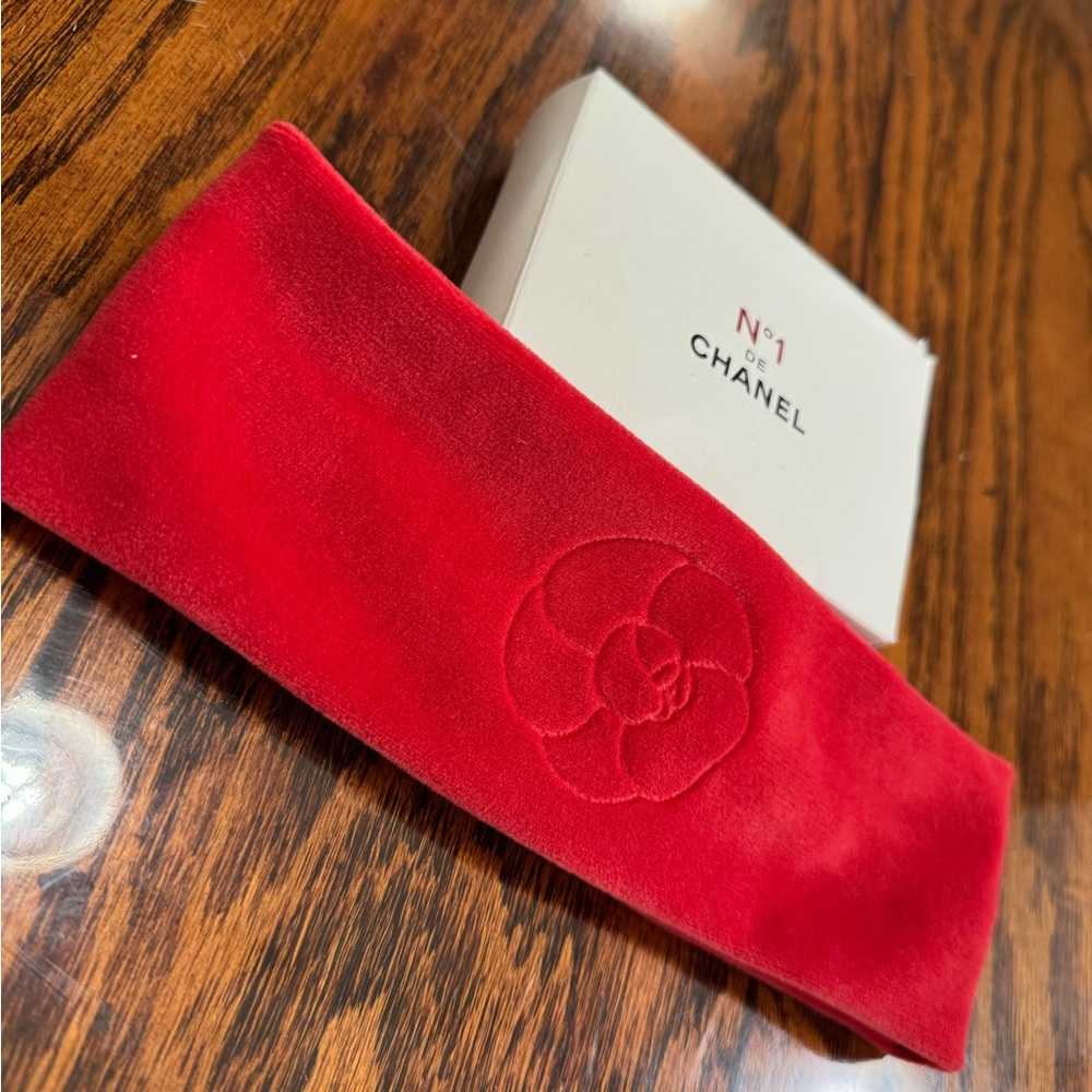 Chanel NO.1 Red Camellia Headband NIB
